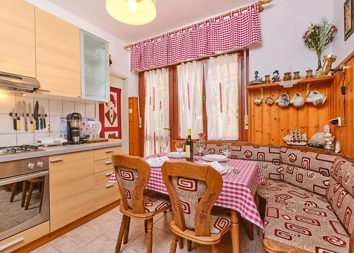 Appartement With A Parking Space Mali Losinj, Losinj - 19629 *